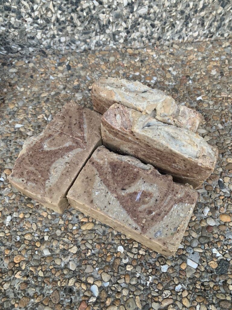 TRIPLE CLAYS